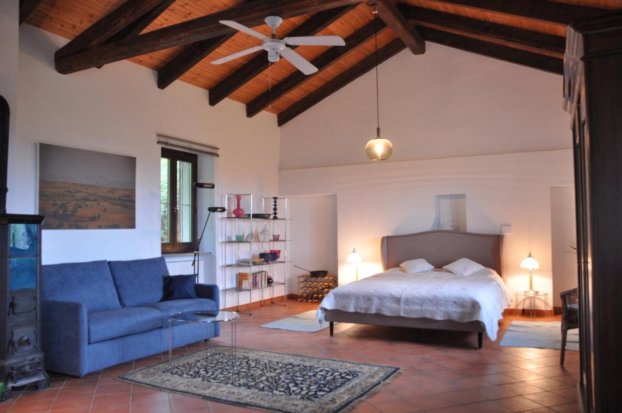 Mango Casa Langa Di Lola Bed & Breakfast エクステリア 写真