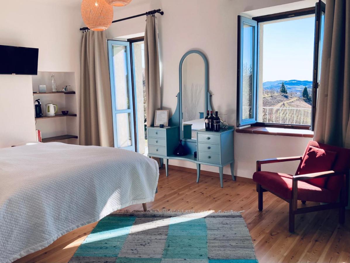 Mango Casa Langa Di Lola Bed & Breakfast エクステリア 写真